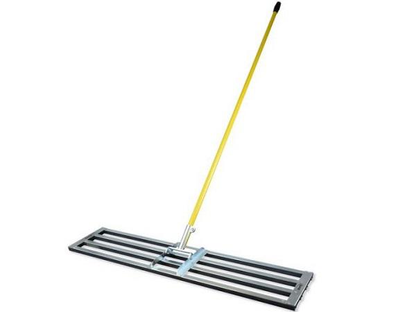 This tool is ideal for finishing large surface areas for the perfect level. Constructed from large box section and strongly braced to maintain accuracy. Supplied complete with a single user handle.